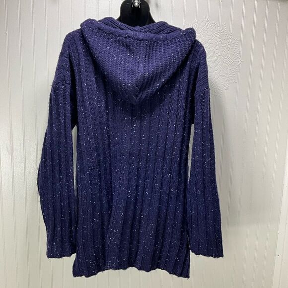 CUPIO Hooded Sweater - Picture 3 of 5